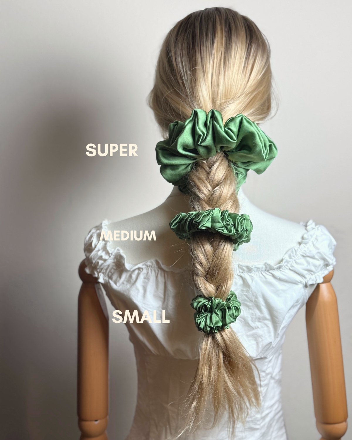 Olivia — Scrunchie verde oliva