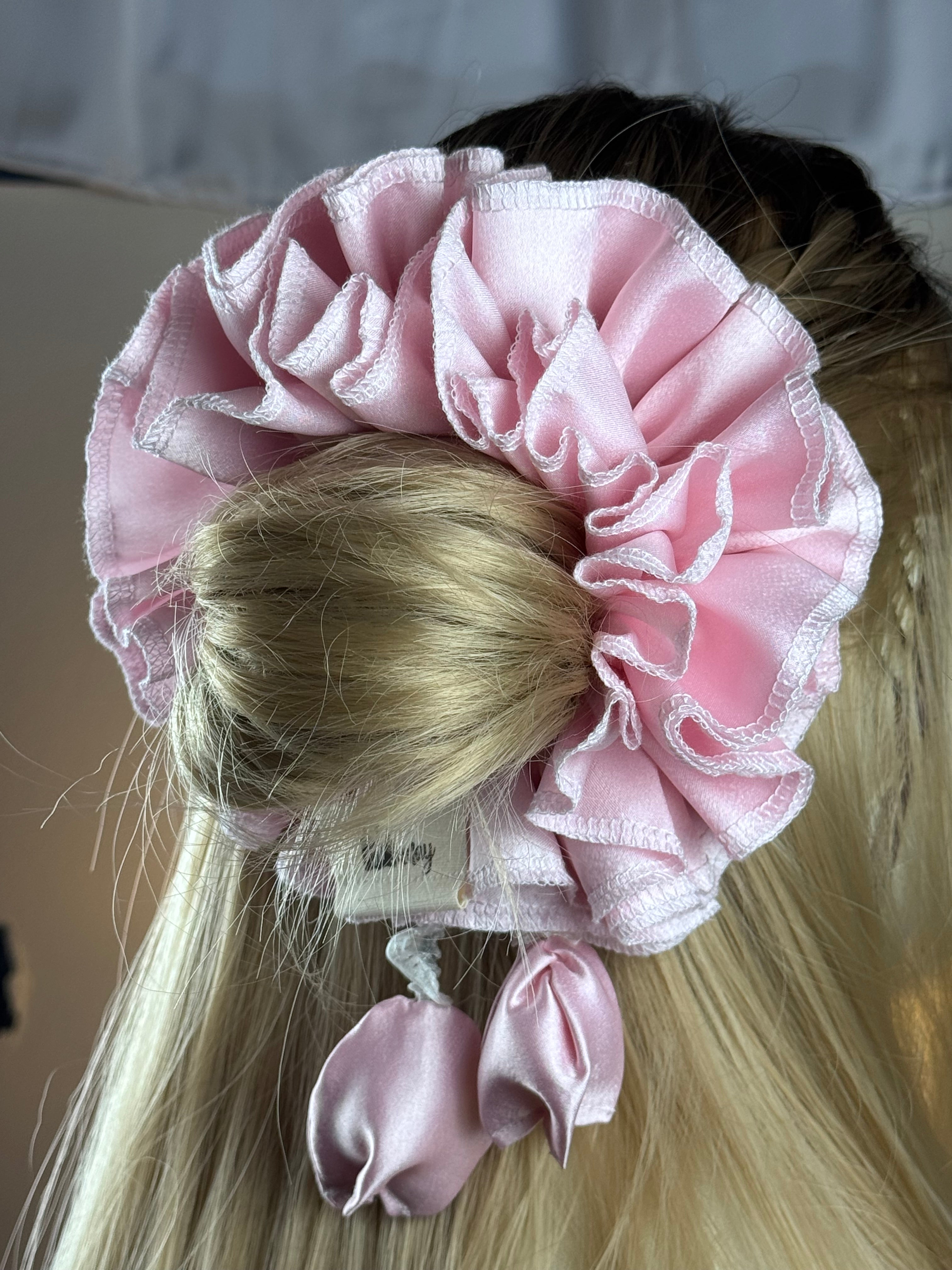 Chunky Scrunchie Tulip